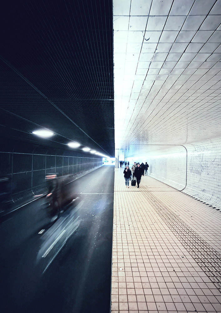Photo by Vlad Eftenie