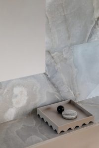 Bold Beige — Gri, Material natural, Ceramică